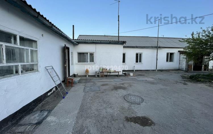 Отдельный дом · 3 комнаты · 50 м² · 6.1 сот., Культурная 99 — Дружбы 14 за 26 млн ₸ в Семее — фото 2
