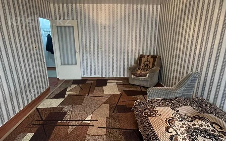 2-бөлмелі пәтер · 50 м² · 4/5 қабат, Толстого, бағасы: 14 млн ₸ в Уральске — фото 2