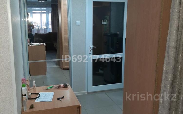 3-бөлмелі пәтер, 62 м², 3/5 қабат ай сайын, Мира 112/3 10, бағасы: 130 000 〒 в Темиртау — фото 2