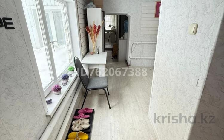 Офисы, салоны красоты · 51.7 м² за 12 млн 〒 в Уральске — фото 4