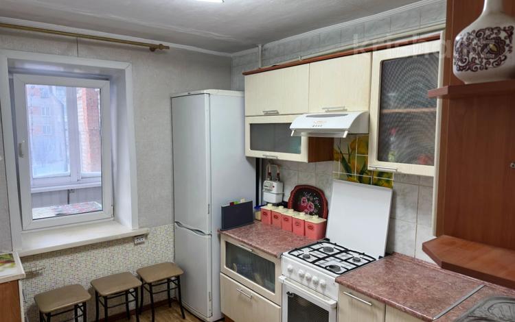 3-комнатная квартира · 61 м² · 2/5 этаж, Назарбаева за 21.5 млн ₸ в Петропавловске — фото 2