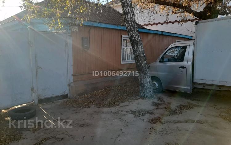 Отдельный дом · 3 комнаты · 70 м² · 4 сот., Белякова 38 — Московская мичурина за 7.7 млн ₸ в Семее — фото 2