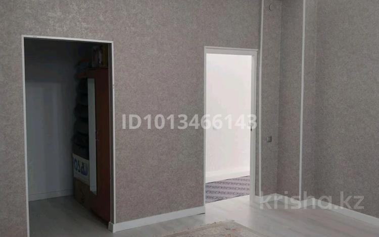 2-комнатная квартира · 78 м² · 2/2 этаж, авиагородок 2 за 13.5 млн ₸ в Актобе, мкр Авиагородок — фото 2