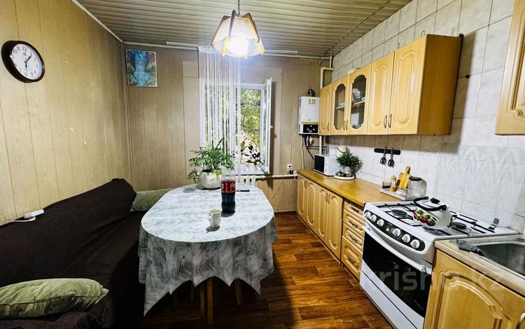 Отдельный дом · 4 комнаты · 90 м² · 8 сот., 10лет независимости — Возле налоговой за 25 млн ₸ в Каскелене — фото 2