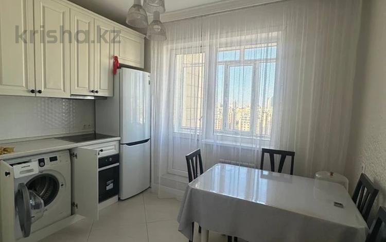 2-комнатная квартира · 65 м² · 20/22 этаж, Орынбор 1 — Сауран Акмешит за 300 000 ₸ в Астане, Есильский р-н — фото 2