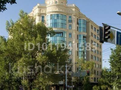 5-бөлмелі пәтер · 190 м² · 9/9 қабат, Достык 250 — Омаровой, бағасы: 220 млн ₸ в Алматы, Медеуский р-н