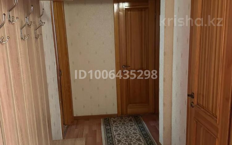 2-бөлмелі пәтер · 50 м² · 2/5 қабат, мкр Аксай-3А 65 — Толе би-Яссауи, бағасы: 240 000 ₸ в Алматы, Ауэзовский р-н — фото 2