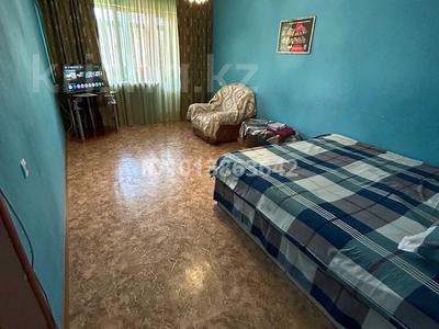 1-бөлмелі пәтер · 40 м² · 2/5 қабат, Есенберлина, бағасы: 10 000 ₸ в Жезказгане
