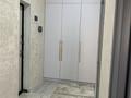 2-комнатная квартира · 54 м² · 4/10 этаж, микрорайон Байкена Ашимова 21 за 30.8 млн ₸ в Караганде, Казыбек би р-н — фото 2