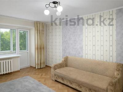 1-комнатная квартира · 31 м² · 3/5 этаж, Майкудук, 12й микрорайон за 7.5 млн ₸ в Караганде, Алихана Бокейханова р-н