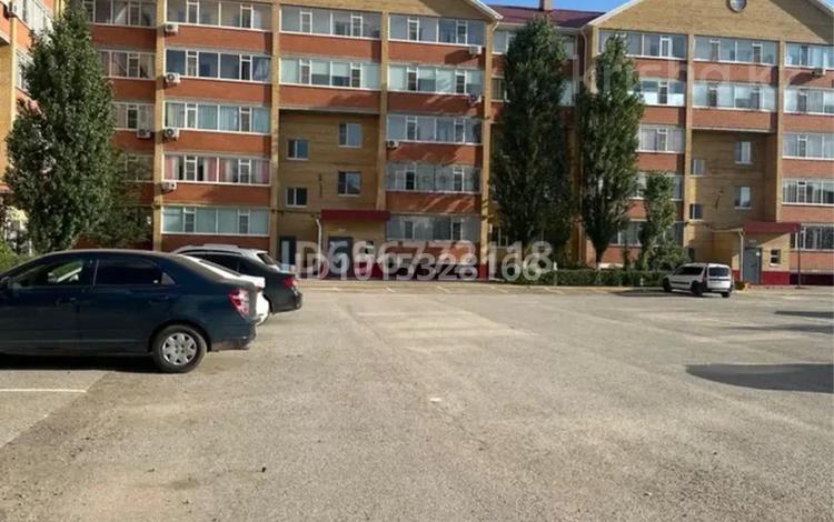 1-комнатная квартира · 49 м² · 5/5 этаж, мкр. Алтын орда 161 — Үй Дина супермаркеті қасында орналасқан! Орталықта! жан жағына бәрі жақын! Денсаулық паркі қасында! Үй 11.09 күні босайды. за 150 000 ₸ в Актобе — фото 22