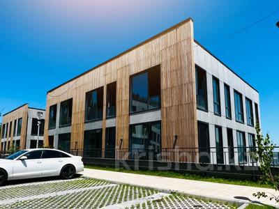 3-комнатная квартира · 230 м² · 3/3 этаж, Кербулакская 8/1 к1 за 274.9 млн ₸ в Алматы, Медеуский р-н