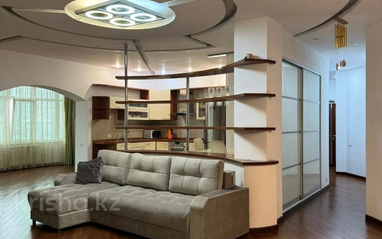 4-бөлмелі пәтер · 186.4 м² · 2/17 қабат, Аль-Фараби 25, бағасы: 150 млн ₸ в Алматы, Медеуский р-н — фото 2