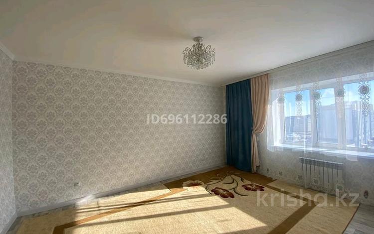 2-бөлмелі пәтер · 86 м² · 6/9 қабат, мкр. Алтын орда 21В — На против бассейн "Достық", бағасы: 210 000 ₸ в Актобе — фото 3