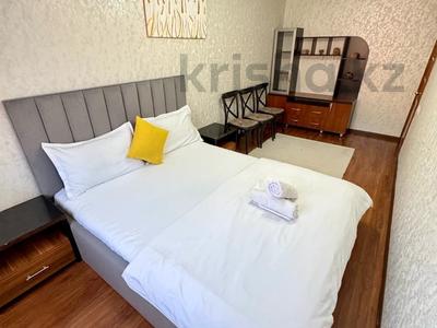 Аренда квартир посуточно в Шымкенте: 4-комнатная квартира · 80 м² · 2/5 этаж, 8-й микрорайон 18 — Тамерлановское шоссе,Ладушки,Янги Шахар за 22 000 〒 4-комнатная квартира · 80 м² · 2/5 этаж, 8-й микрорайон 18 — Тамерлановское шоссе,Ладушки,Янги Шахар за 22 000 〒 в Шымкенте, Абайский р-н