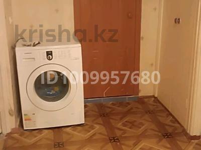 2-комнатная квартира · 58.9 м² · 3/5 этаж, мкр Аса 12 — Школа. баня Рахат за 80 000 〒 в Таразе