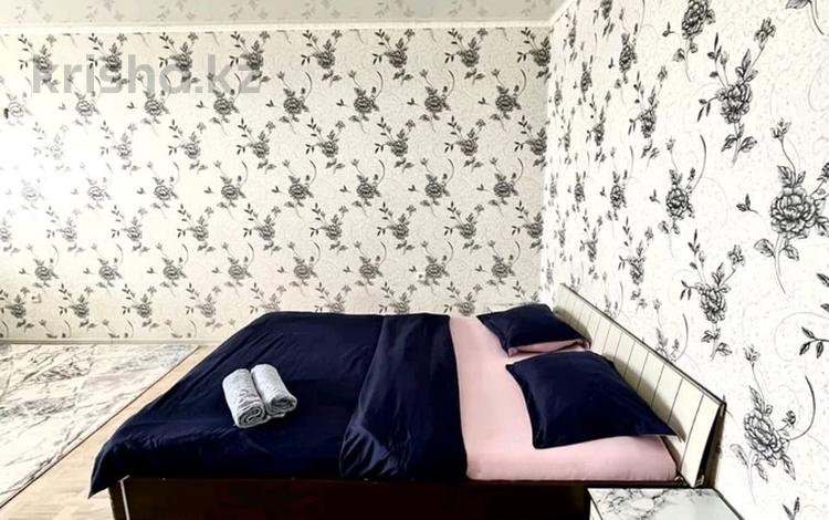 1-комнатная квартира · 55 м² · 9/10 этаж, мкр 12 за 11 000 ₸ в Актобе — фото 2
