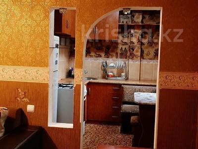 3-бөлмелі пәтер, 50 м², 1/5 қабат ай сайын, Гагарина 24 — Магнум, бағасы: 150 000 〒 в Шымкенте, Аль-Фарабийский р-н