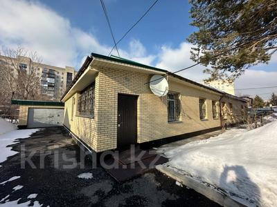 Часть дома • 3 комнаты • 90.5 м² • 6 сот., Комиссарова за 63 млн 〒 в Караганде, Казыбек би р-н