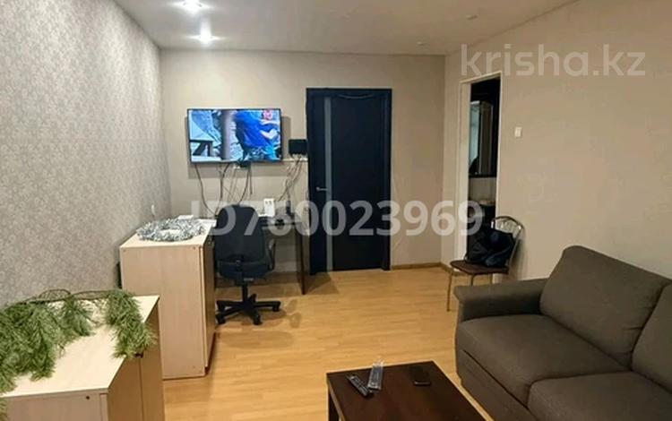 2-комнатная квартира · 47 м² · 4/5 этаж, Кердери 140 — проспект Абая за 150 000 ₸ в Уральске, мкр Школьник — фото 13