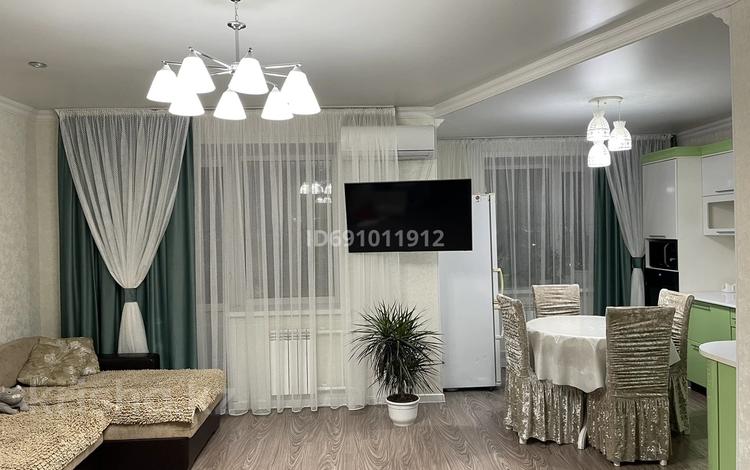 2-комнатная квартира, 58 м², 7/9 этаж помесячно, Назарбаева — Ашимова за 180 000 〒 в Кокшетау — фото 2