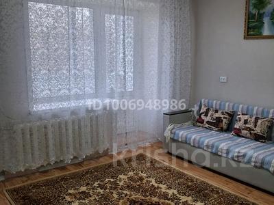 1-комнатная квартира · 36 м² · 2/5 этаж, Чехова 90 — Ценральный рынок, Бизнес колледж за 15 млн 〒 в Семее