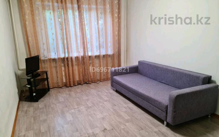 1-комнатная квартира · 42 м² · 3/9 этаж, мкр Аксай-5 — По момушылы между улугбека и жубанова за 200 000 ₸ в Алматы, Ауэзовский р-н — фото 2