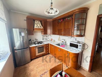 4-бөлмелі пәтер · 102.4 м² · 4/5 қабат, проспект Назарбаева 44 — Макатаева, бағасы: 77 млн ₸ в Алматы, Медеуский р-н