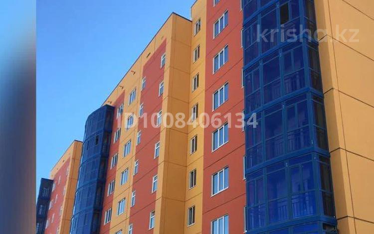 1-комнатная квартира · 42.7 м² · 7/9 этаж, ул Таумана Амандосова 42 за 20.5 млн ₸ в Атырау — фото 2