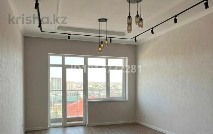 3-комнатная квартира · 60.7 м² · 8/9 этаж, мкр Уркер, Е 882 15 за 46 млн ₸ в Астане, Нура р-н — фото 2