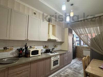 3-комнатная квартира · 102 м² · 2/5 этаж, мкр. Алтын орда, молдагуловой 64 за 30.5 млн ₸ в Актобе