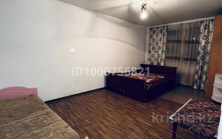 1-комнатная квартира · 40 м² · 1/2 этаж, мкр Алгабас, Оракты батыр 95 — Рыскулова, рядом есть садик, магазин, школа за 130 000 ₸ в Алматы, Алатауский р-н — фото 2