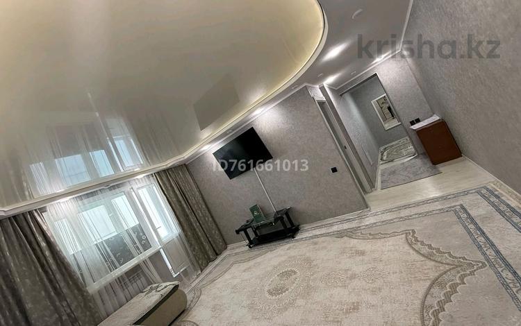 4-бөлмелі пәтер · 100 м² · 2/9 қабат, Сатпаева 6, бағасы: 5 000 〒 в Усть-Каменогорске — фото 2