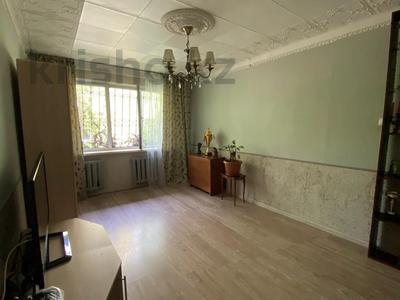 2-комнатная квартира, 45 м², 1/4 этаж, мкр №1 за 26.5 млн 〒 в Алматы, Ауэзовский р-н