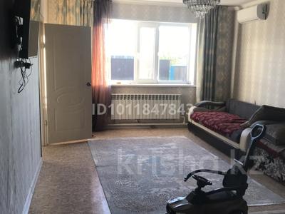 Отдельный дом · 3 комнаты · 90 м² · 5 сот., Жас алаш6 13 за 20 млн ₸ в Семее