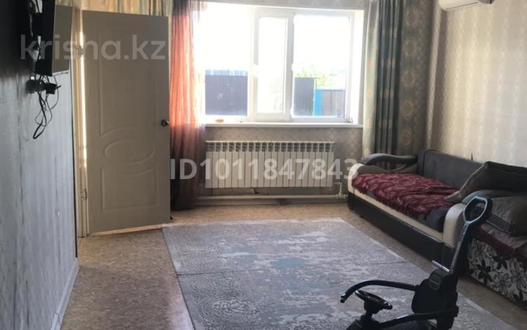 Отдельный дом · 3 комнаты · 90 м² · 5 сот., Жас алаш6 13 за 20 млн ₸ в Семее — фото 2