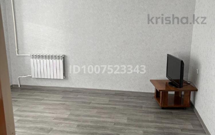 1-комнатная квартира · 36 м² · 3/12 этаж, мкр Аксай-1А 10 за 190 000 〒 в Алматы, Ауэзовский р-н — фото 9