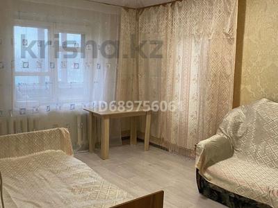 1-комнатная квартира · 40 м² · 2/12 этаж, Назарбаева — Проспект Абая за 1 500 〒 в Уральске