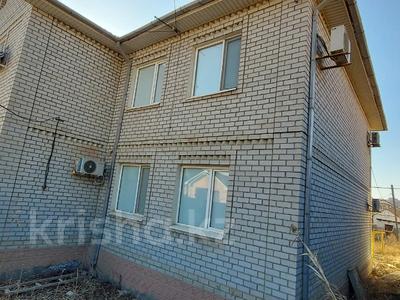 Отдельный дом • 6 комнат • 219.3 м² • 10 сот., Жумабаева 59 за 49.5 млн 〒 в Атырау
