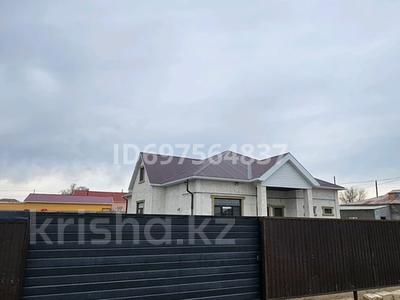 Отдельный дом · 4 комнаты · 252 м² · , 232 232 — На против Асем садик Мансард дом за 34 млн ₸ в Кульсары