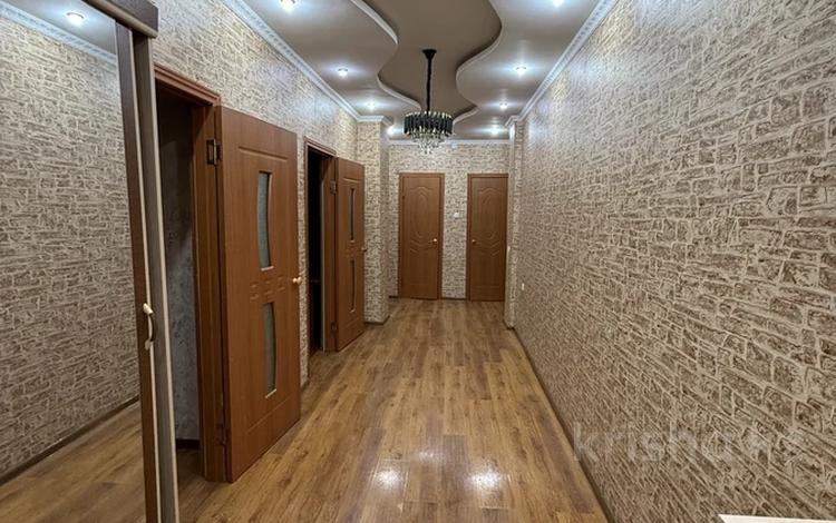3-бөлмелі пәтер · 90 м² · 8/9 қабат, 30-ш/а. 169, бағасы: 150 000 ₸ в Актау, 30-й мкр — фото 2