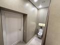 3-комнатная квартира · 97.5 м² · 3/10 этаж, мкр Юго-Восток, Букетова за 78 млн ₸ в Караганде, Казыбек би р-н — фото 26