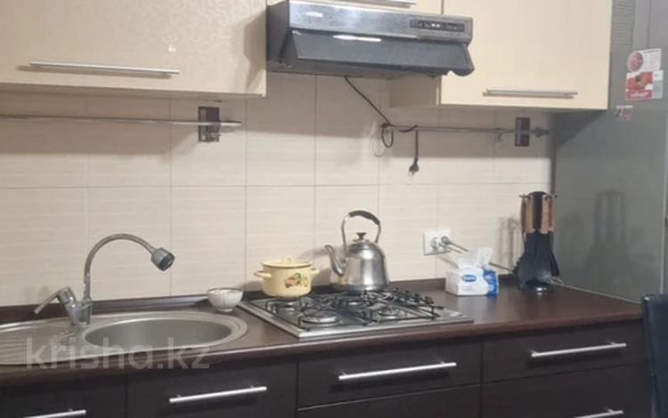 1-комнатная квартира · 40 м² · 4/6 этаж, мкр Кокжиек 44 за 190 000 ₸ в Алматы, Жетысуский р-н — фото 2