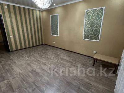 3-комнатная квартира, 73 м², 10/18 этаж, Бауыржана Момышулы за 26.8 млн 〒 в Астане, Алматы р-н