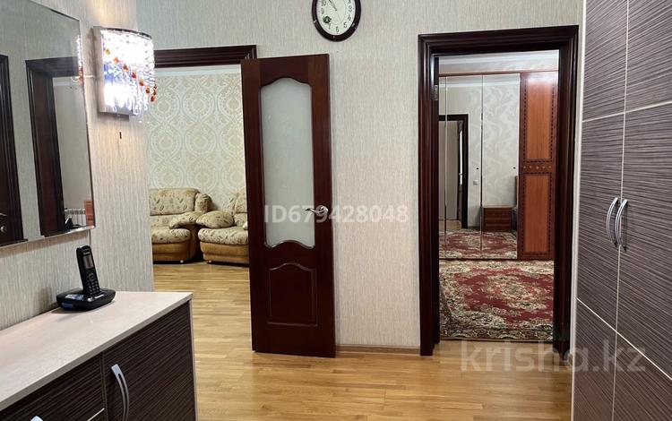 3-комнатная квартира, 86.7 м², 3/5 этаж, проспект Назарбаева 2/1 за 33 млн 〒 в Кокшетау — фото 2