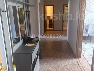 3-бөлмелі пәтер · 84 м² · 4/9 қабат, Утепаева 50в, бағасы: 180 000 ₸ в Семее