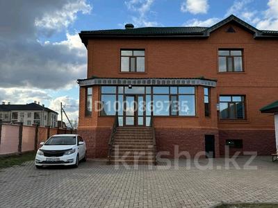 Свободное назначение, офисы, магазины и бутики, фитнес и спорт, медцентры и аптеки, образование, развлечения, конференц-залы, кабинеты и рабочие места, студии · 450 м² за 2.5 млн 〒 в Караганде, Казыбек би р-н