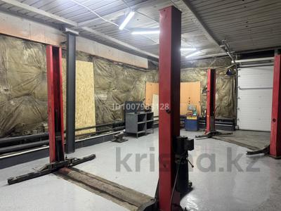 Азс, автосервисы и автомойки · 150 м² за 130 000 ₸ в Караганде, Алихана Бокейханова р-н