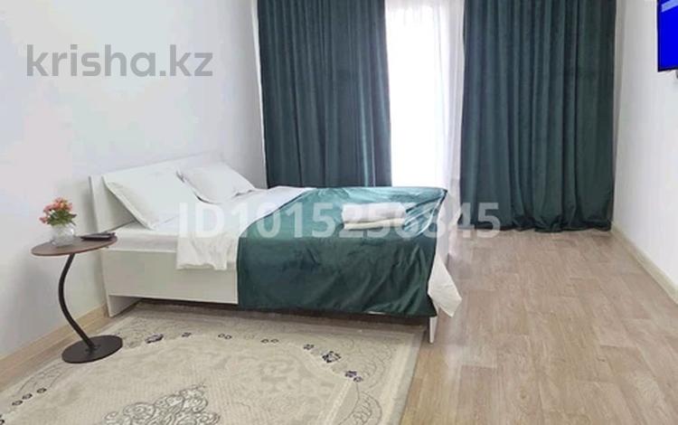 1-комнатная квартира · 42 м² · 6/9 этаж, Бокейхана 25 за 15 000 ₸ в Астане, Есильский р-н — фото 2