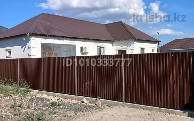 Отдельный дом · 2 комнаты · 100 м² · 9 сот., мкр Жулдыз-3, Сисен Мирмашева 16 за 16 млн ₸ в Атырау — фото 2
